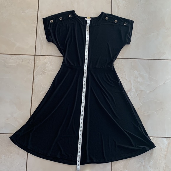 Comfy Casual Black Dress - Picture 6 of 7